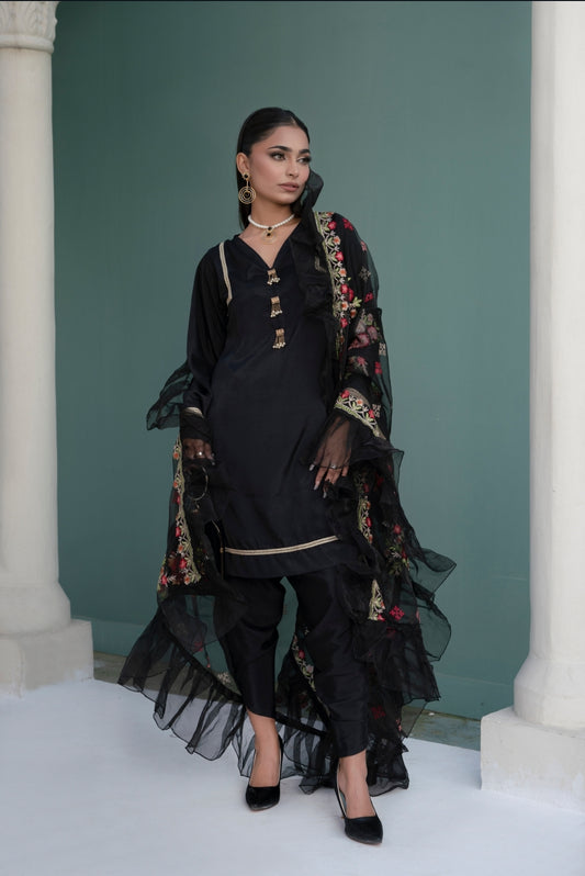 NOOR - Black